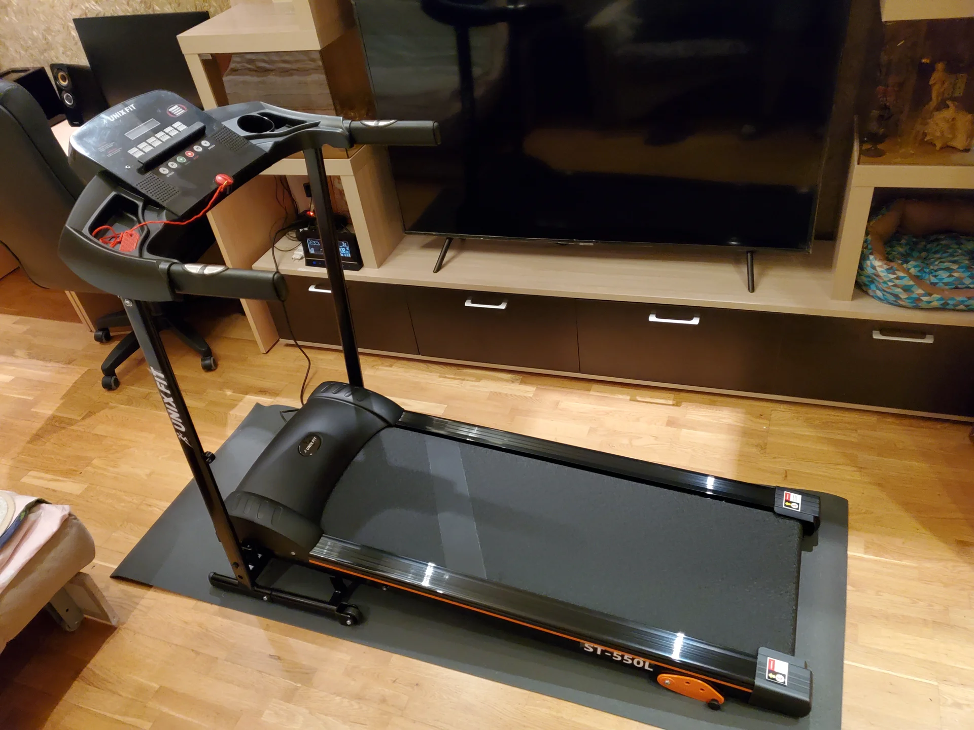 Беговая дорожка UNIXFIT ST-550L